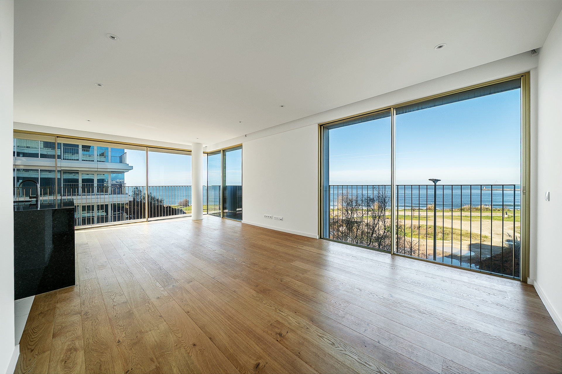 Conheça o mercado imobiliário de luxo em Canidelo. Onde o oceano encontra a sofisticação urbana em Vila Nova de Gaia.