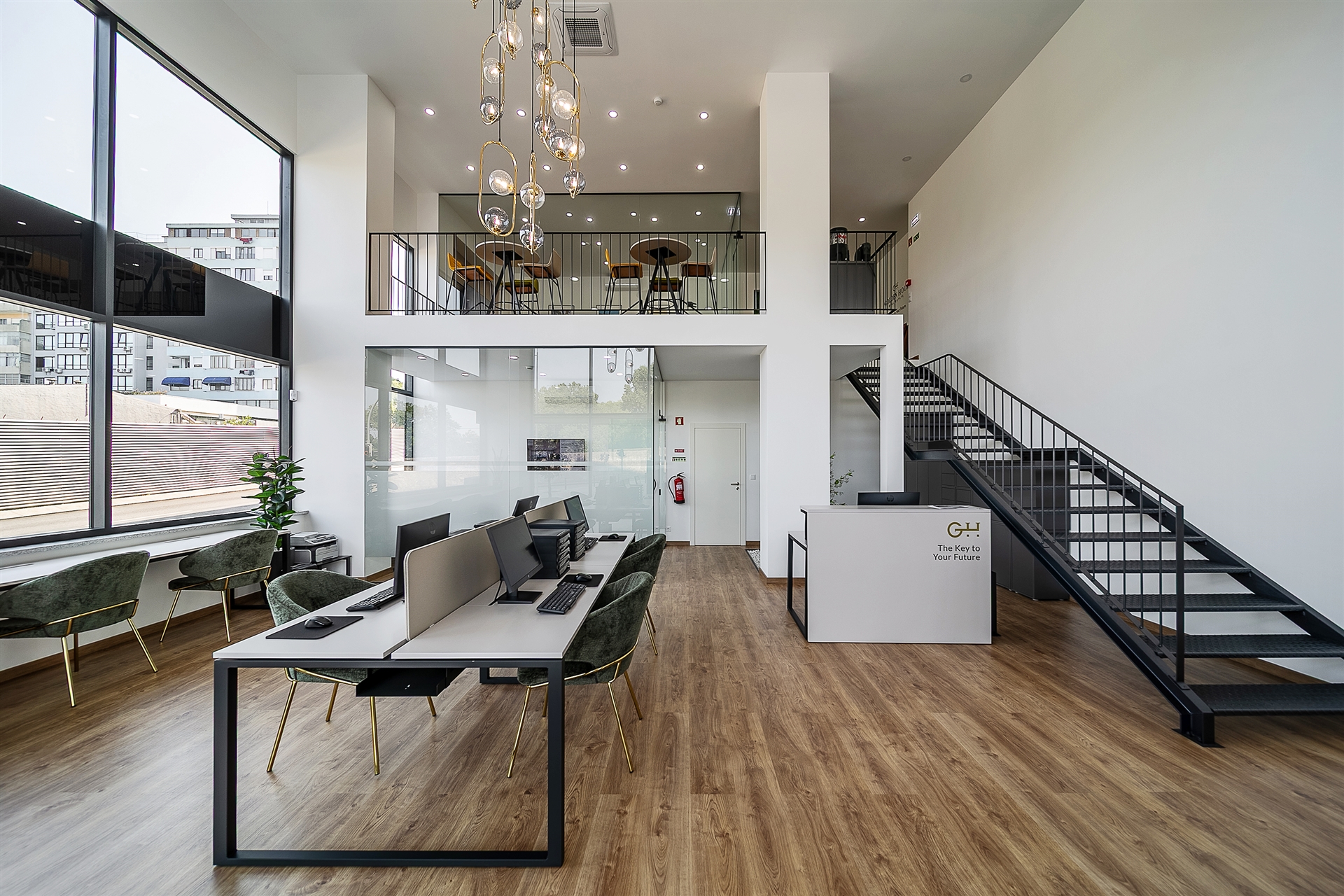 Sede de Golden Hour Real Estate